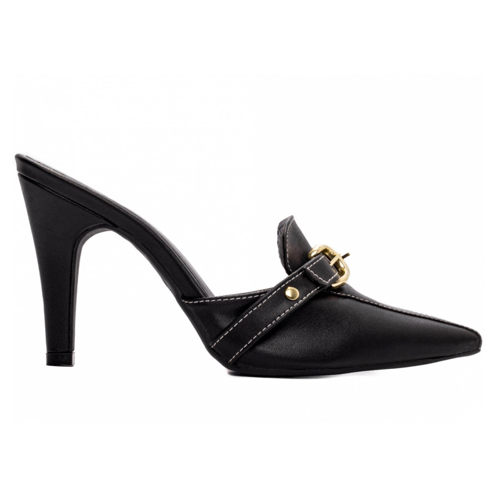 Scarpin Mule com Fivelas e Apliques em Napa Preto