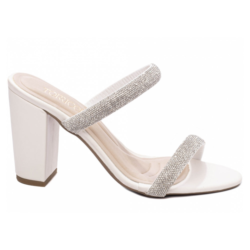 Tamanco em Napa Off White com Detalhes de Manta de Strass Prata