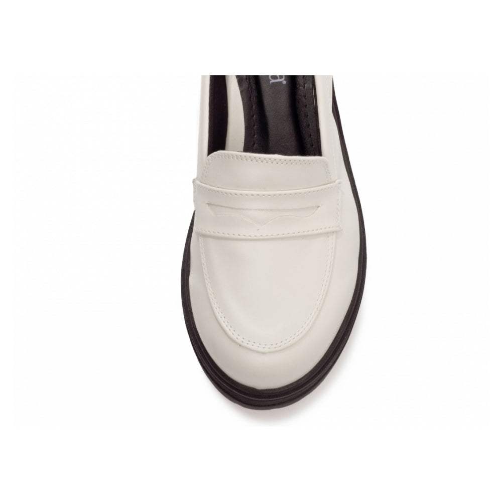 Mocassim Feminino Tratorado em Napa Off White