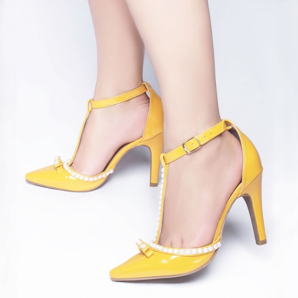 Scarpin em Verniz Amarelo