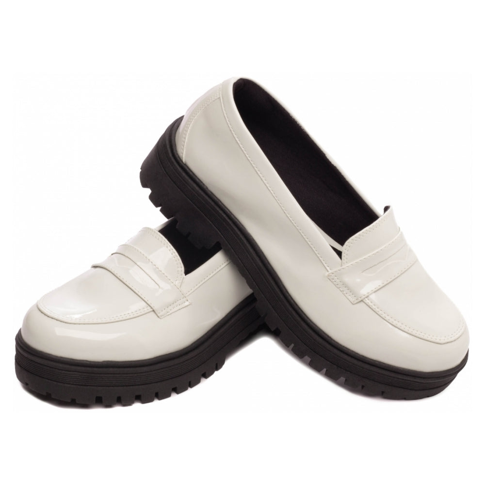 Mocassim Feminino Tratorado em Verniz Off White