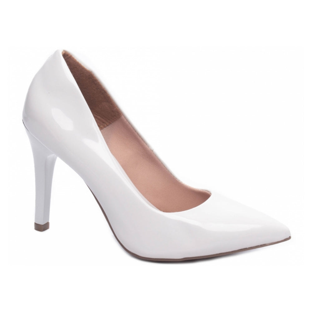 Scarpin de Verniz Off White com Salto Alto