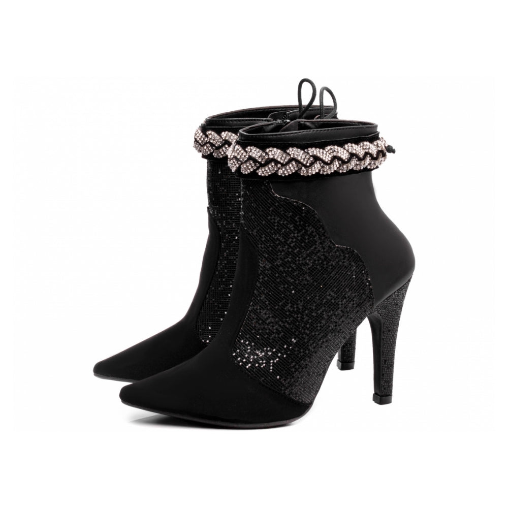 Bota Feminina de Cano Curto em Napa Preto e Glitter Strass