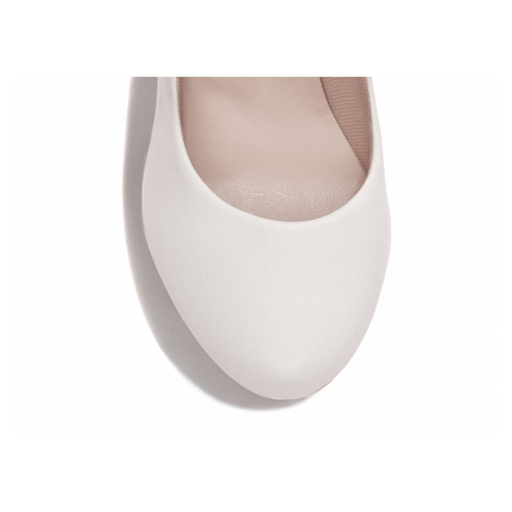 Scarpin Boneca em Napa Off White com Fivela Dourada